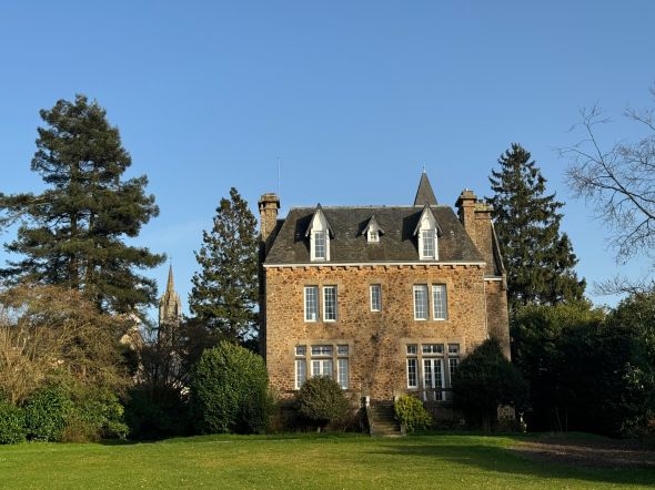 Vente Maison de luxe Saint-Hilaire-du-Harcouët 12&nbsp;Pièces 350&nbsp;m²