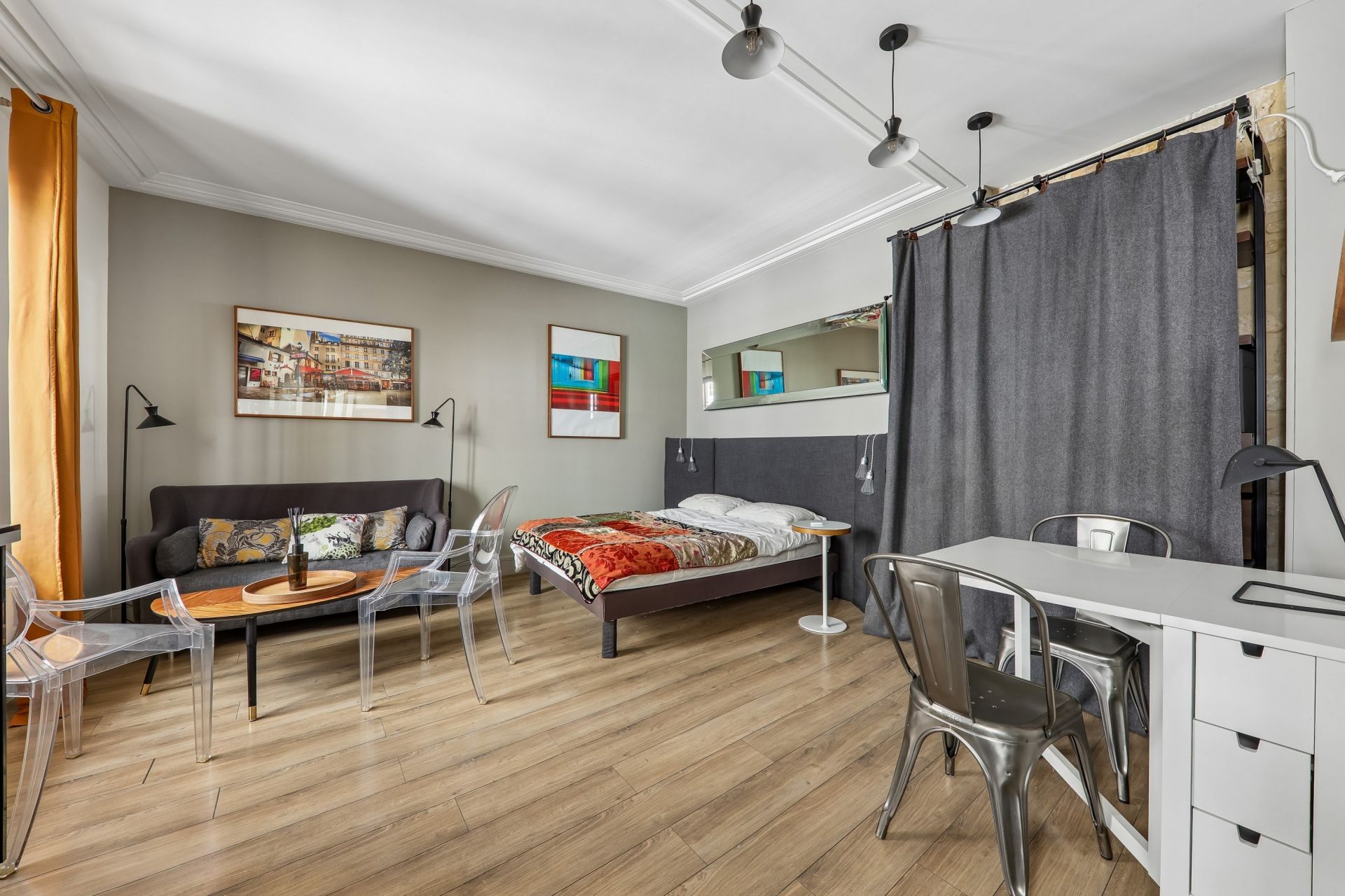 luxury apartment 1 room for sale on PARIS (75008)