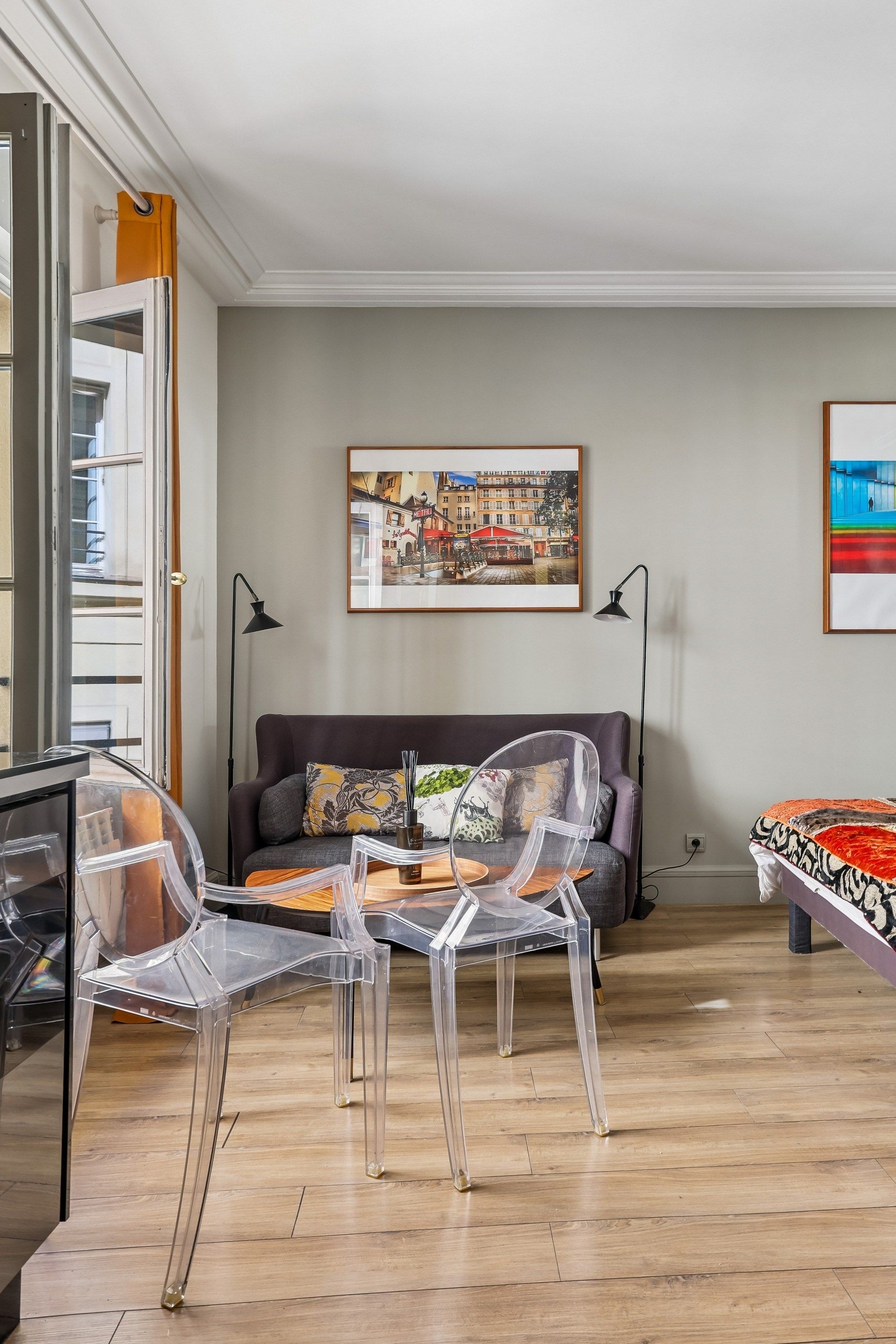 luxury apartment 1 room for sale on PARIS (75008)