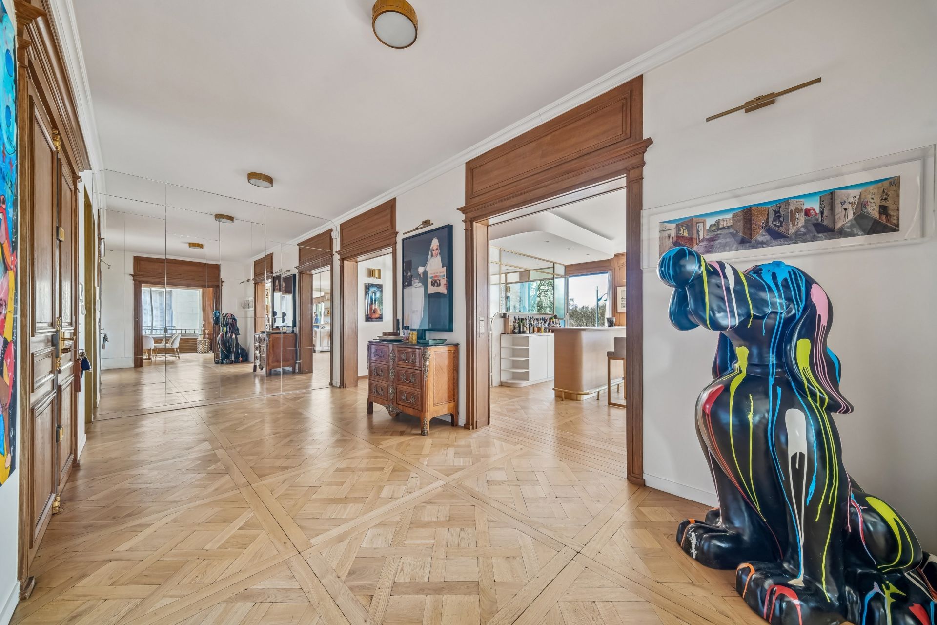 luxury apartment 7 Rooms for sale on PARIS (75016)