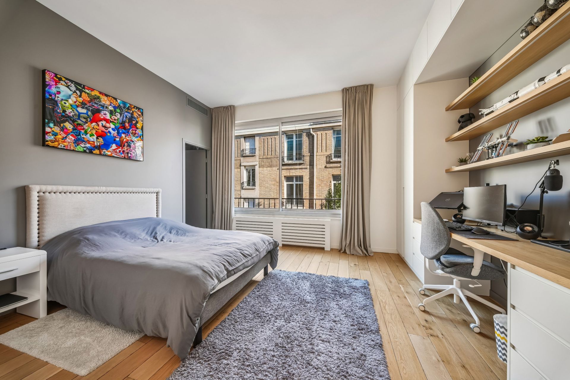 luxury apartment 7 Rooms for sale on PARIS (75016)