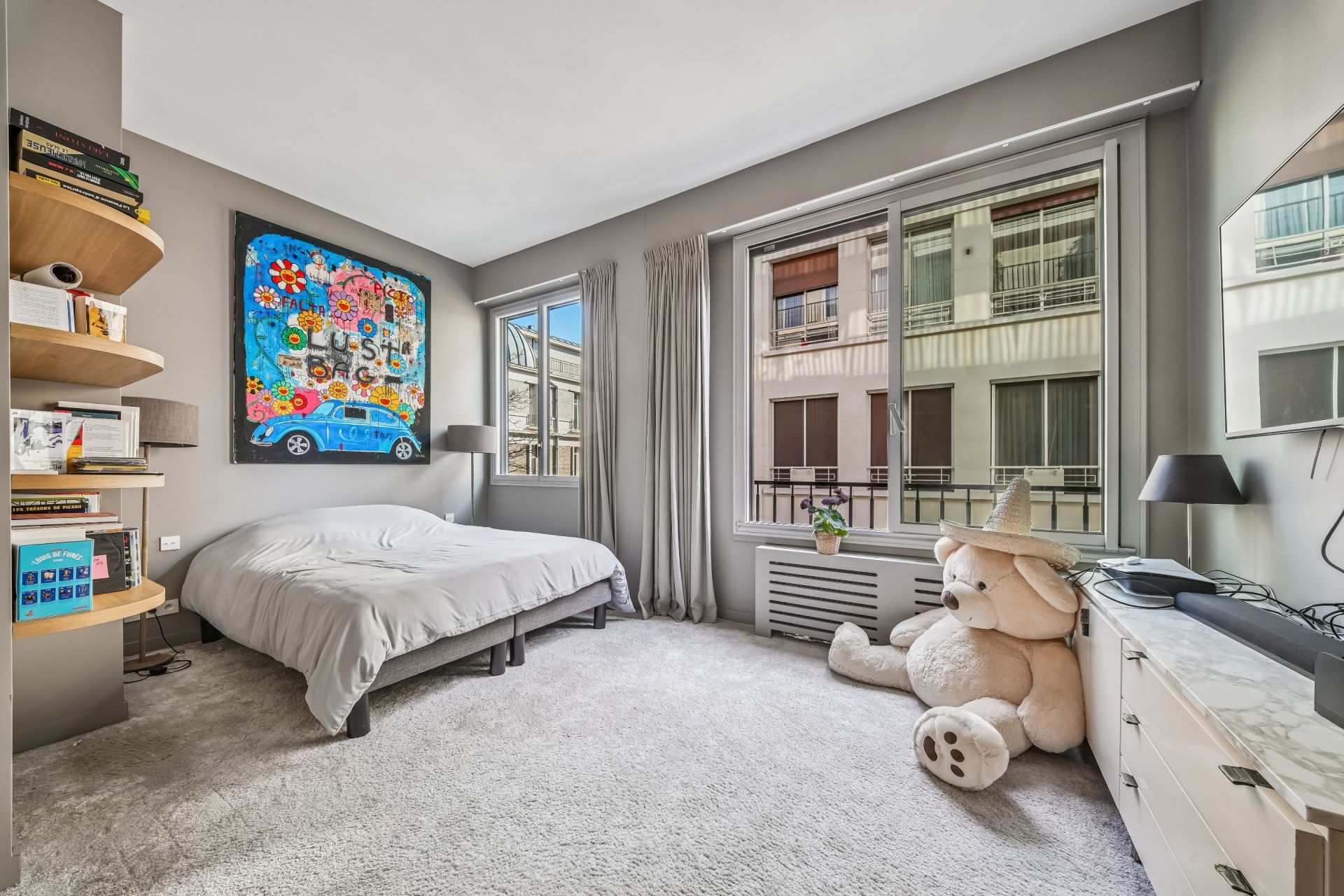 luxury apartment 7 Rooms for sale on PARIS (75016)