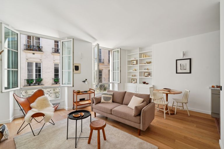luxury apartment 2 Rooms for sale on PARIS (75006)