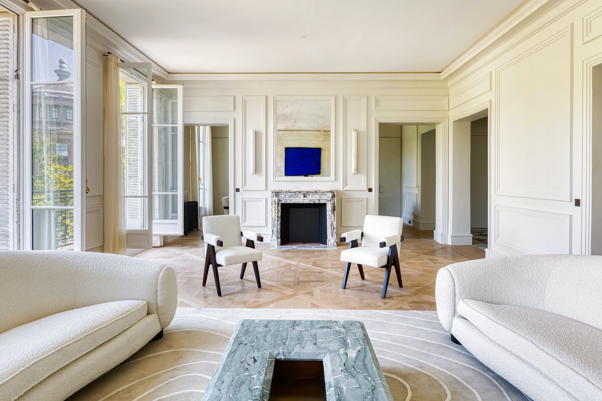 luxury apartment 5 Rooms for sale on PARIS (75016)