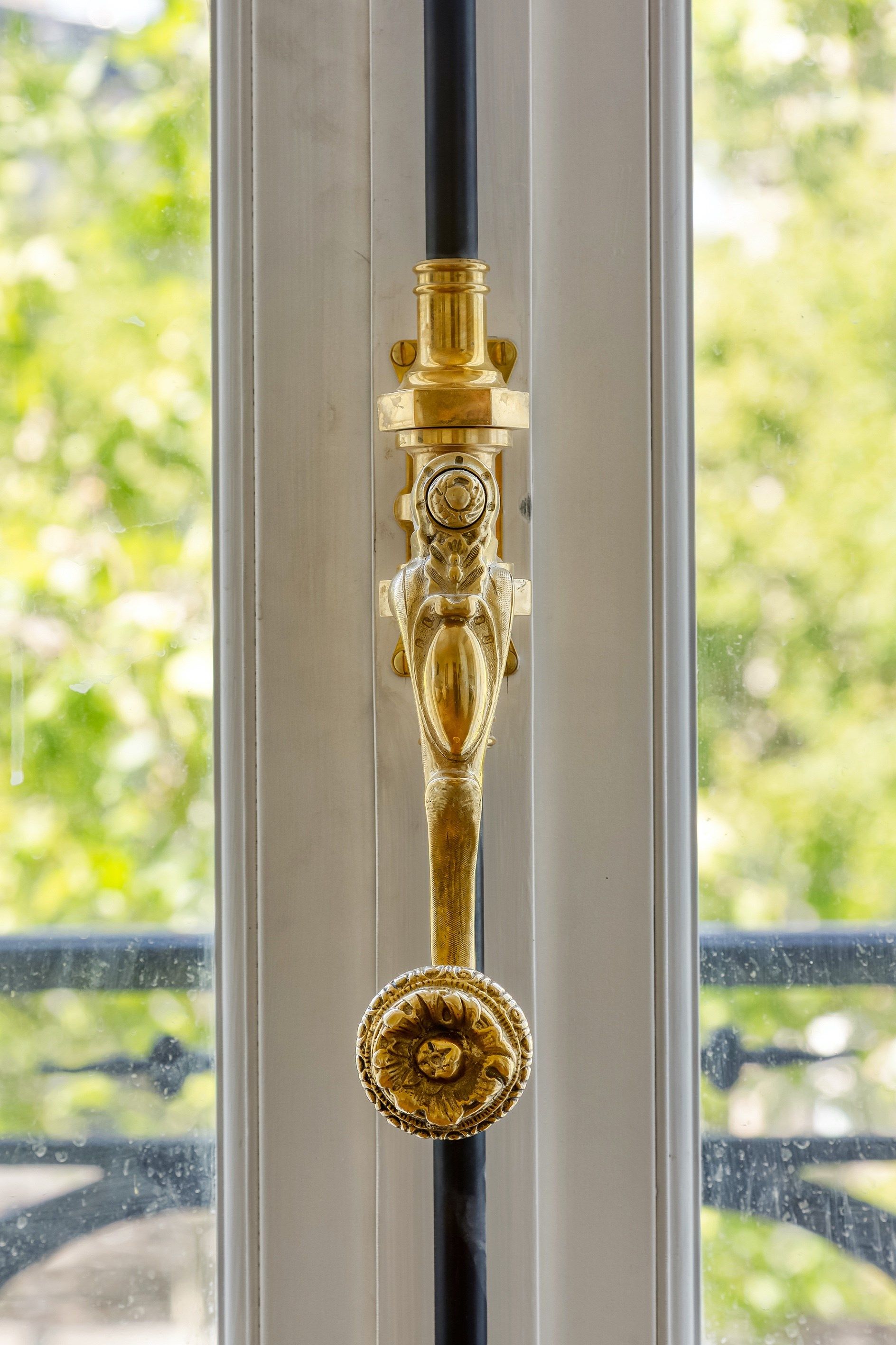 luxury apartment 5 Rooms for sale on PARIS (75016)