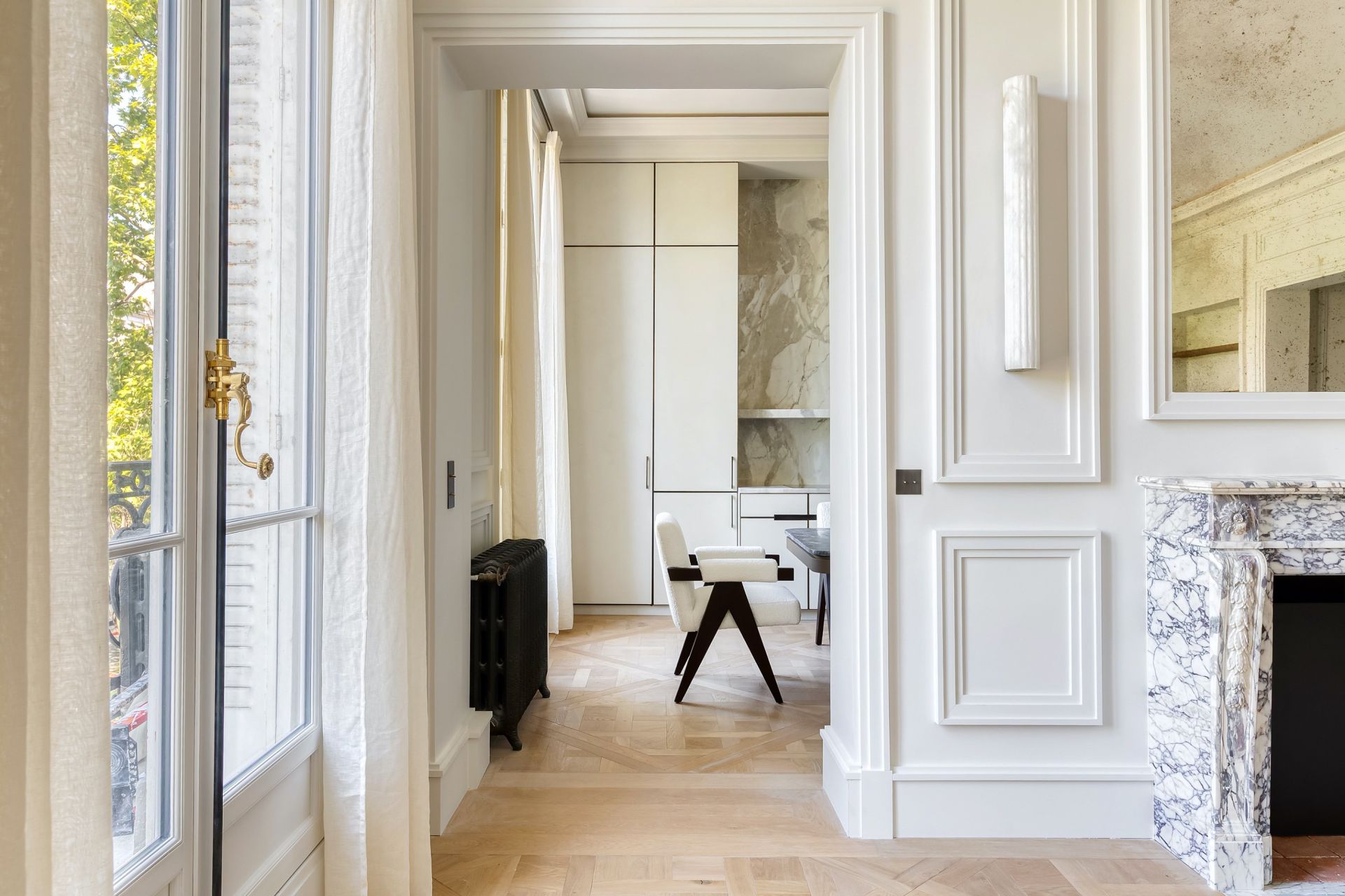 luxury apartment 5 Rooms for sale on PARIS (75016)