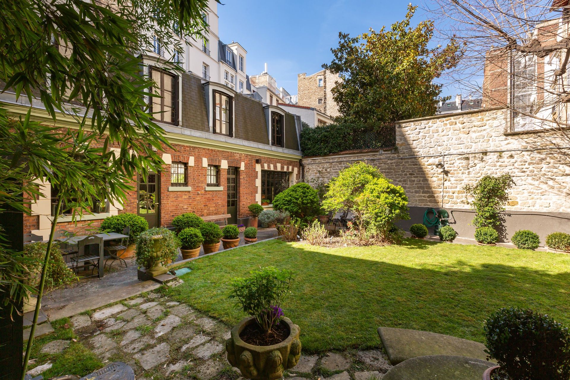 hôtel particulier 7 Pièces en vente sur PARIS (75116)