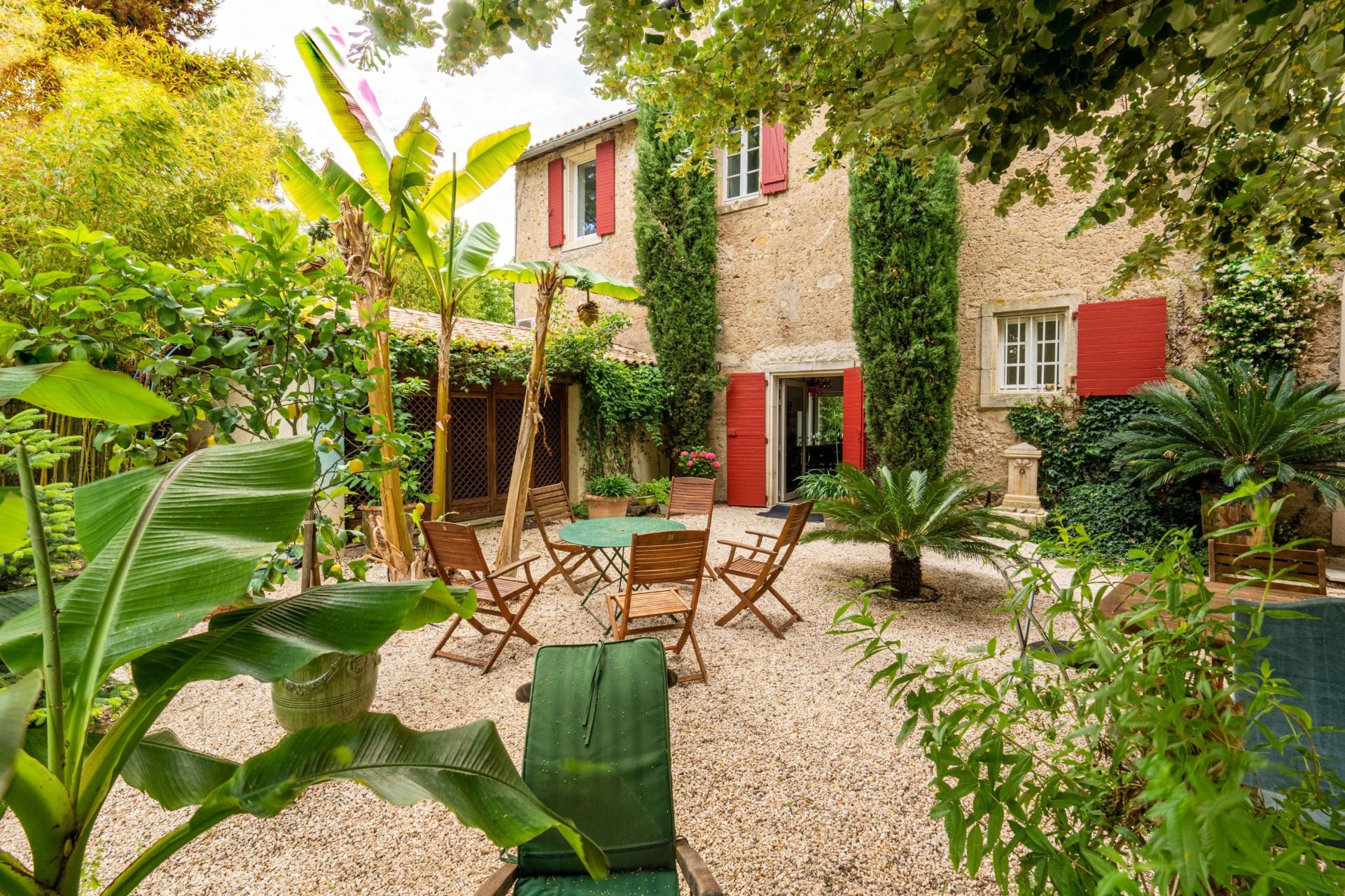 luxury house 6 Rooms for sale on BEZIERS (34500)