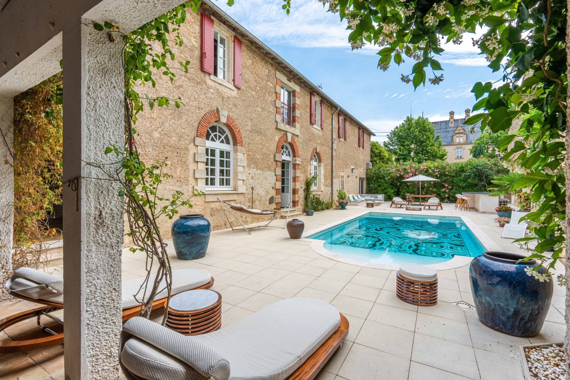 luxury house 5 Rooms for sale on BEZIERS (34500)