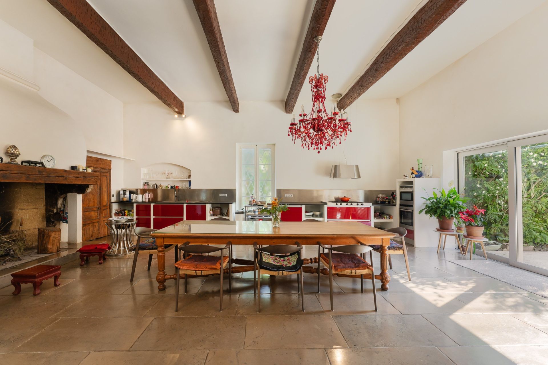 luxury house 6 Rooms for sale on BEZIERS (34500)