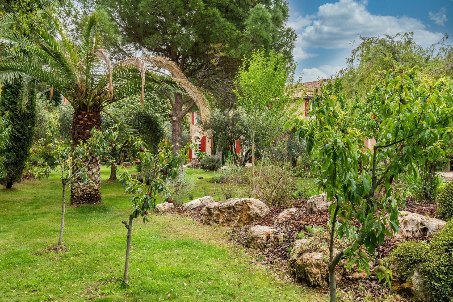 luxury house 6 Rooms for sale on BEZIERS (34500)