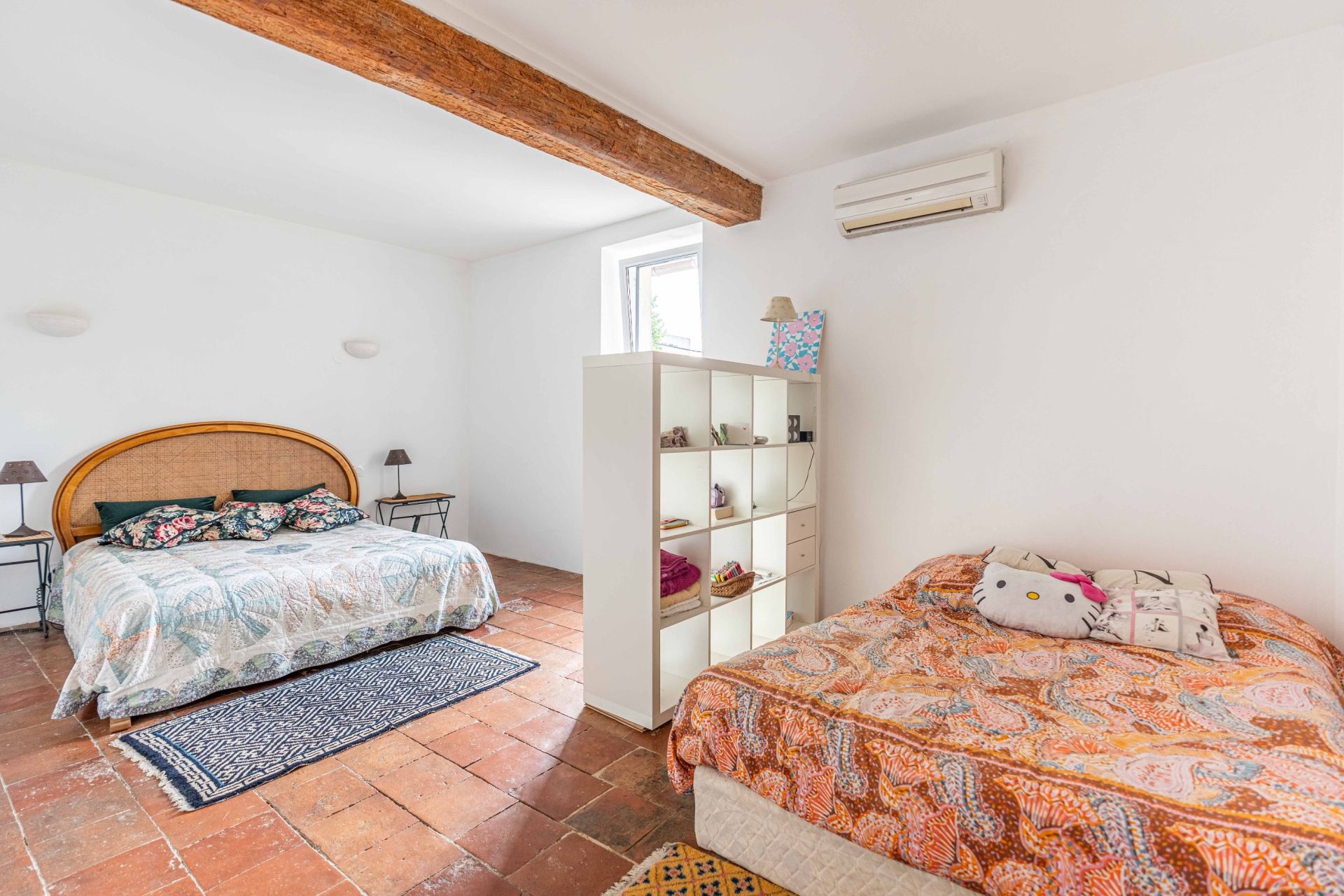 luxury house 6 Rooms for sale on BEZIERS (34500)