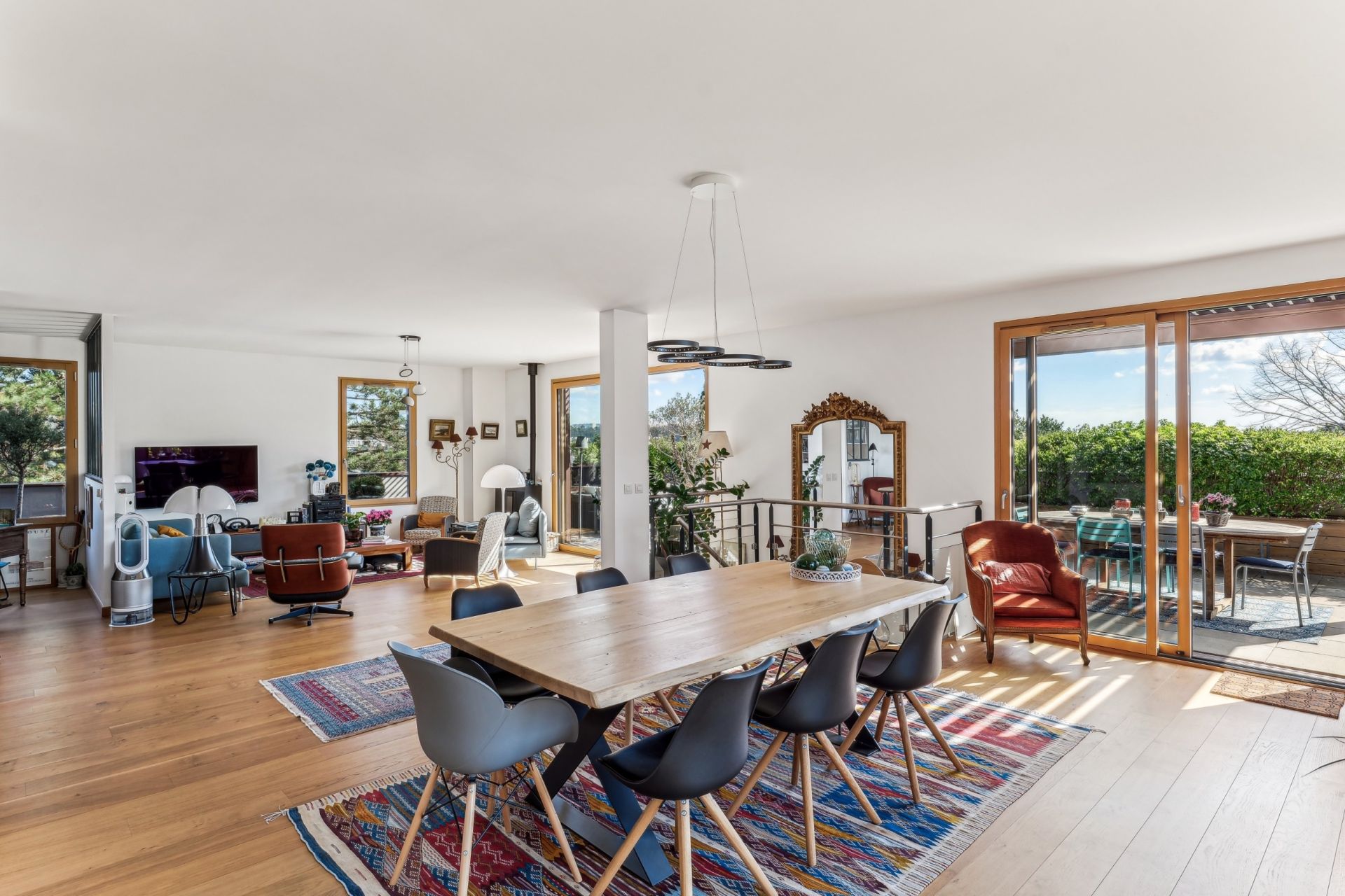 luxury duplex 5 Rooms for sale on TASSIN LA DEMI LUNE (69160)