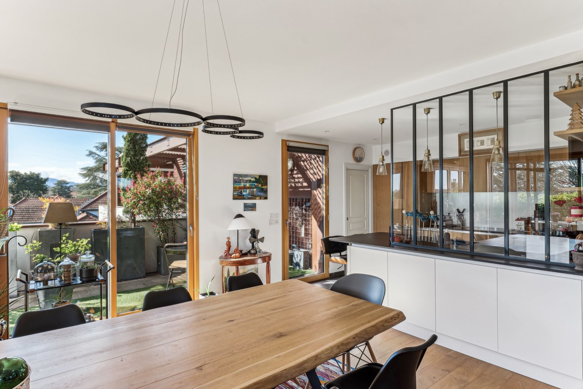 luxury duplex 5 Rooms for sale on TASSIN LA DEMI LUNE (69160)