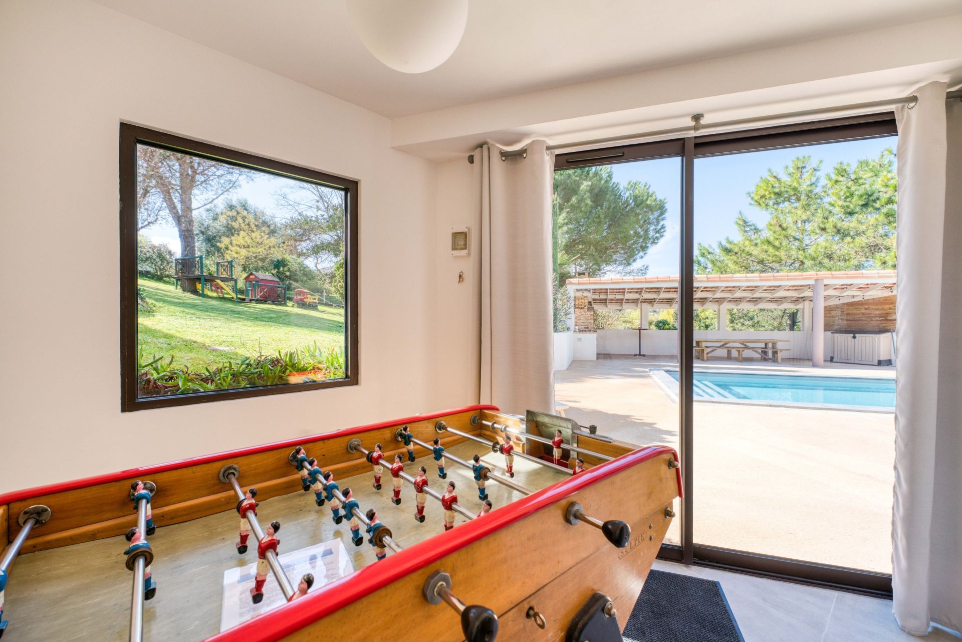 maison de luxe 10 Pièces en vente sur ST PALAIS SUR MER (17420)