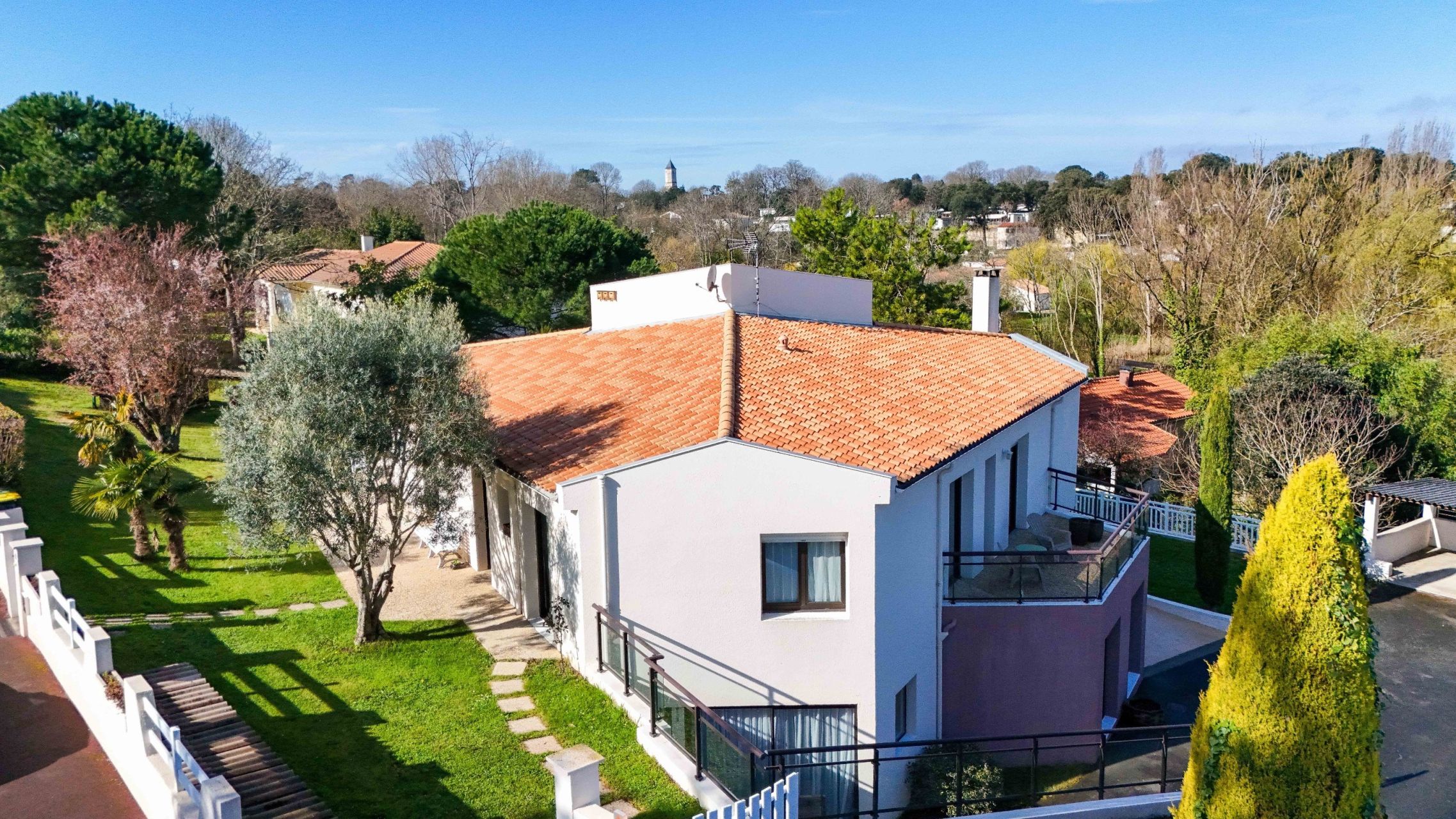 maison de luxe 10 Pièces en vente sur ST PALAIS SUR MER (17420)