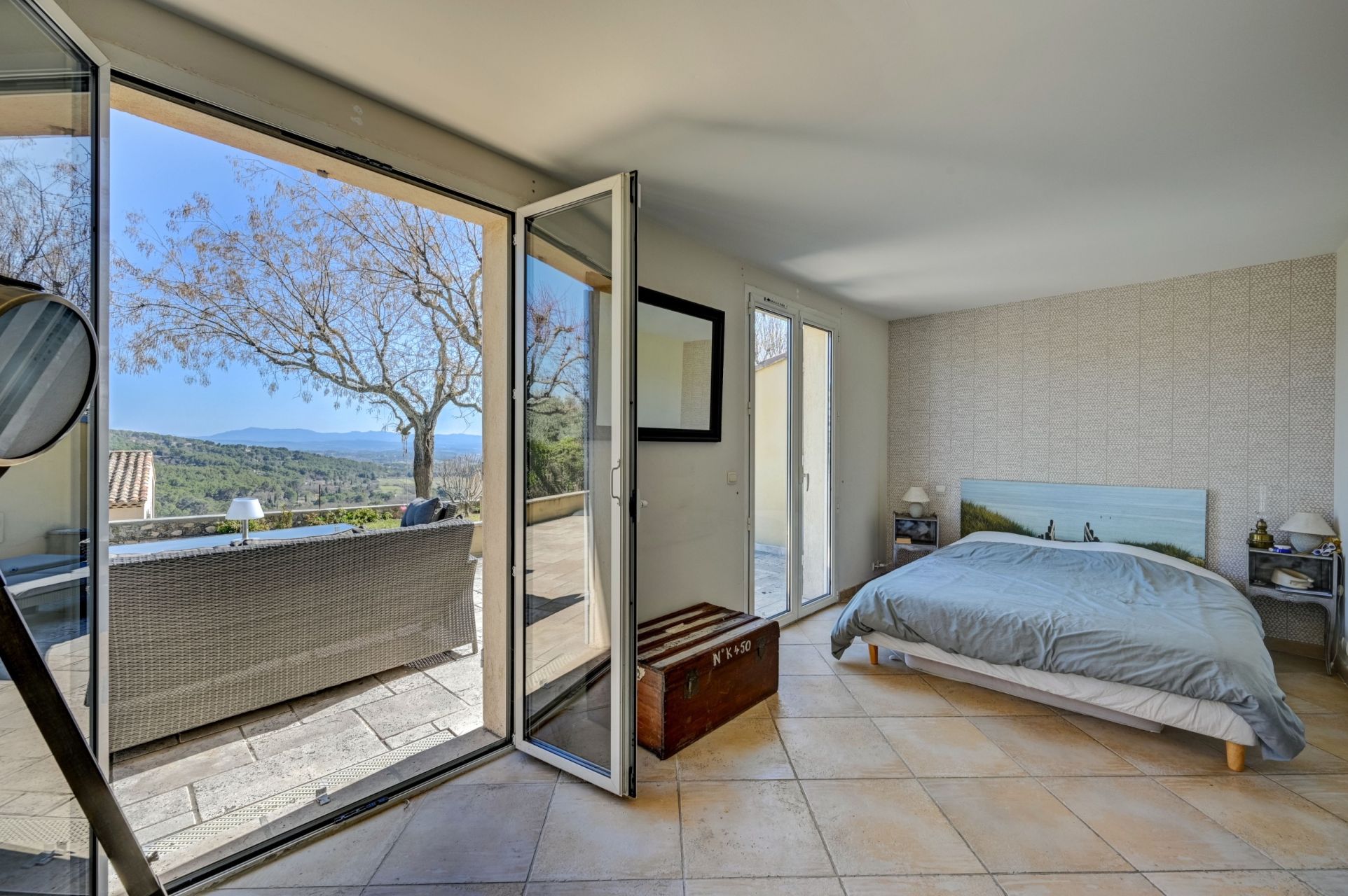 maison de luxe 6 Pièces en vente sur EGUILLES (13510)
