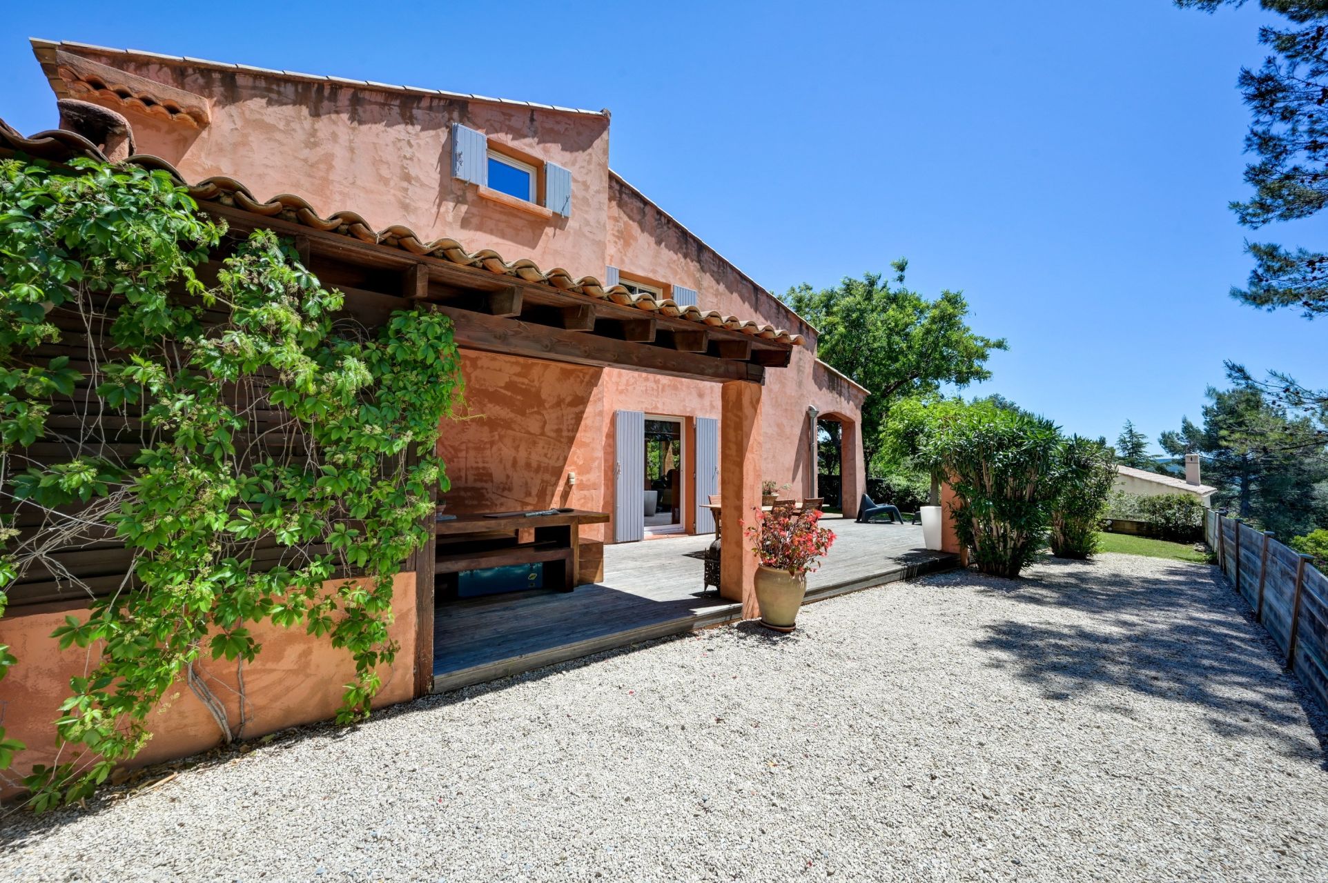 maison de luxe 6 Pièces en vente sur VELAUX (13880)