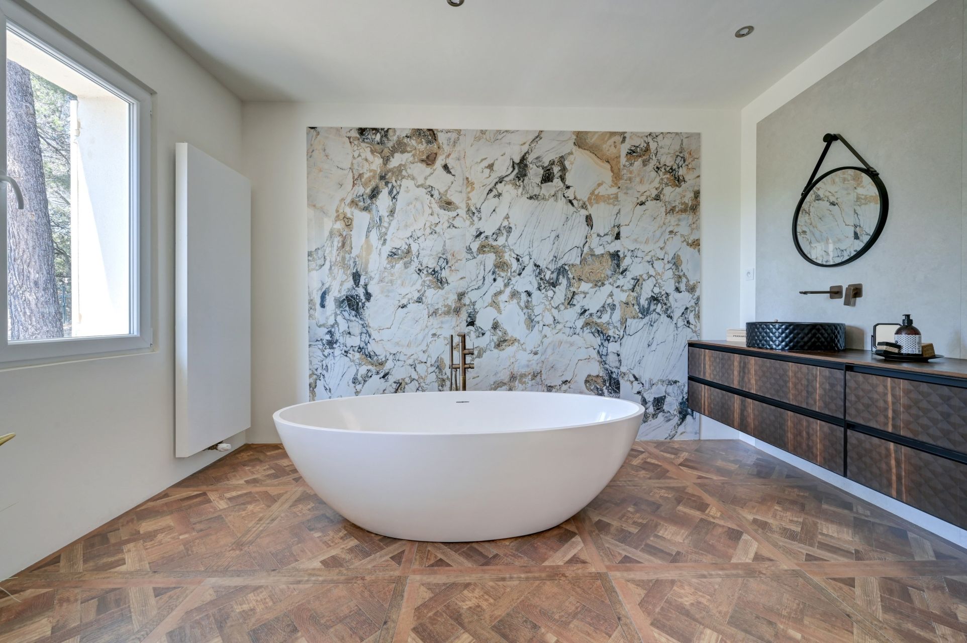 maison de luxe 6 Pièces en vente sur EGUILLES (13510)