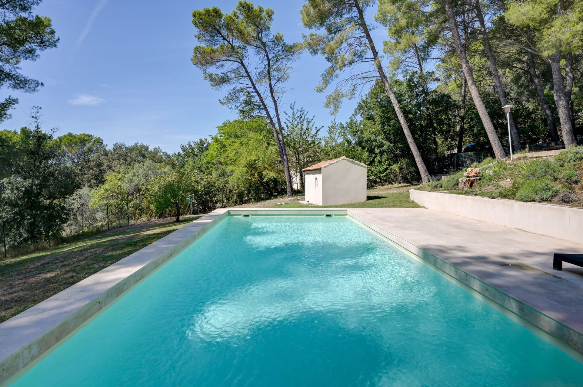 maison de luxe 6 Pièces en vente sur EGUILLES (13510)