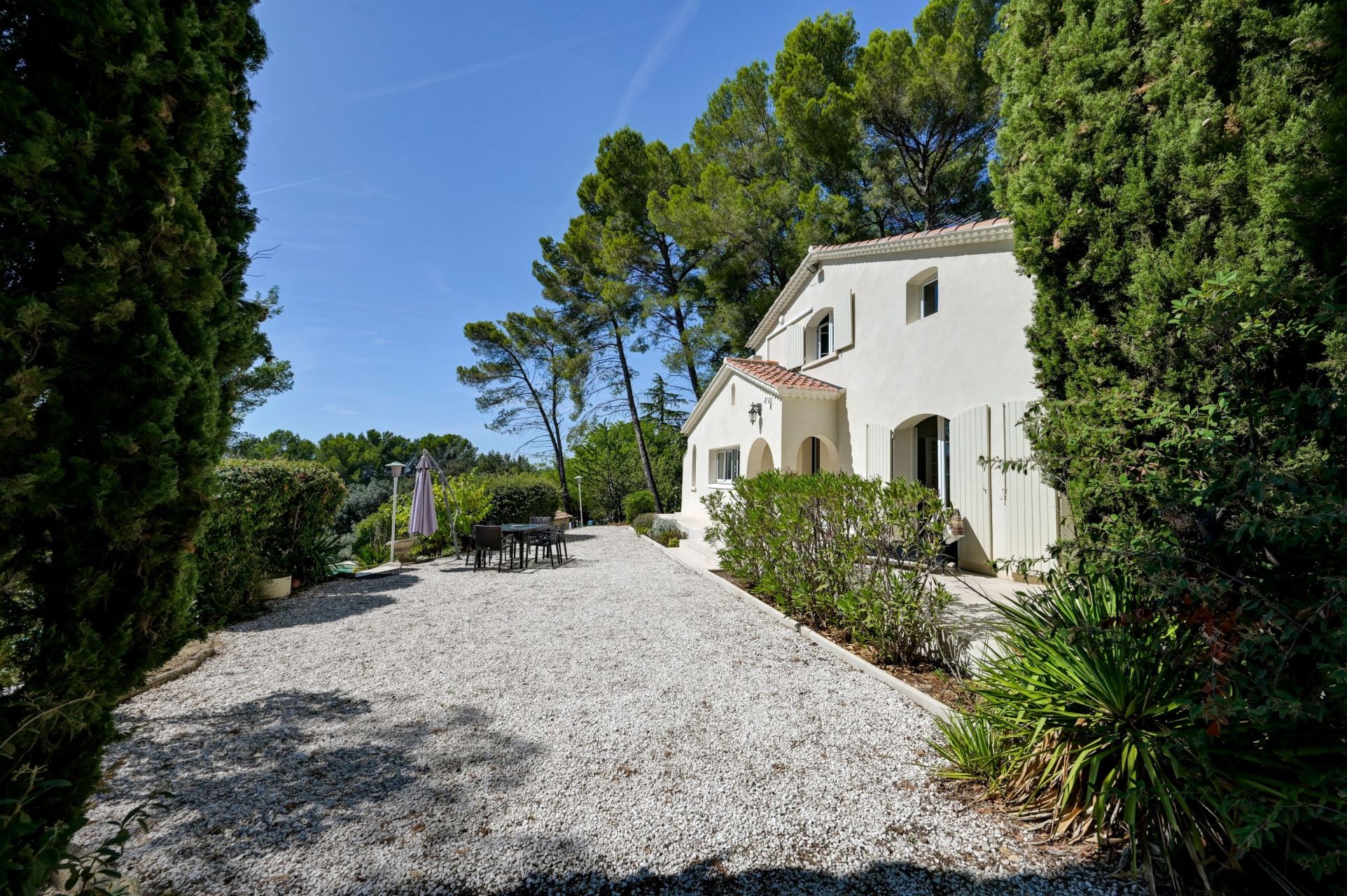 maison de luxe 6 Pièces en vente sur EGUILLES (13510)