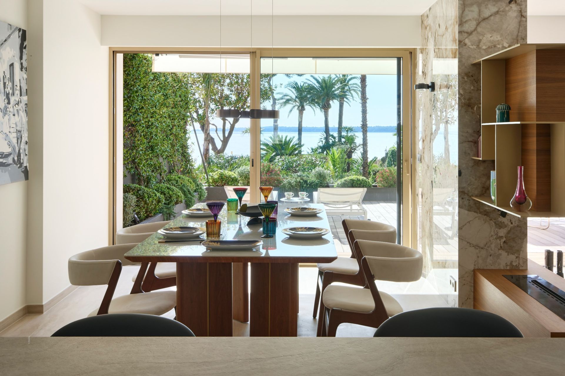 luxury apartment 3 Rooms for sale on CANNES (06400)