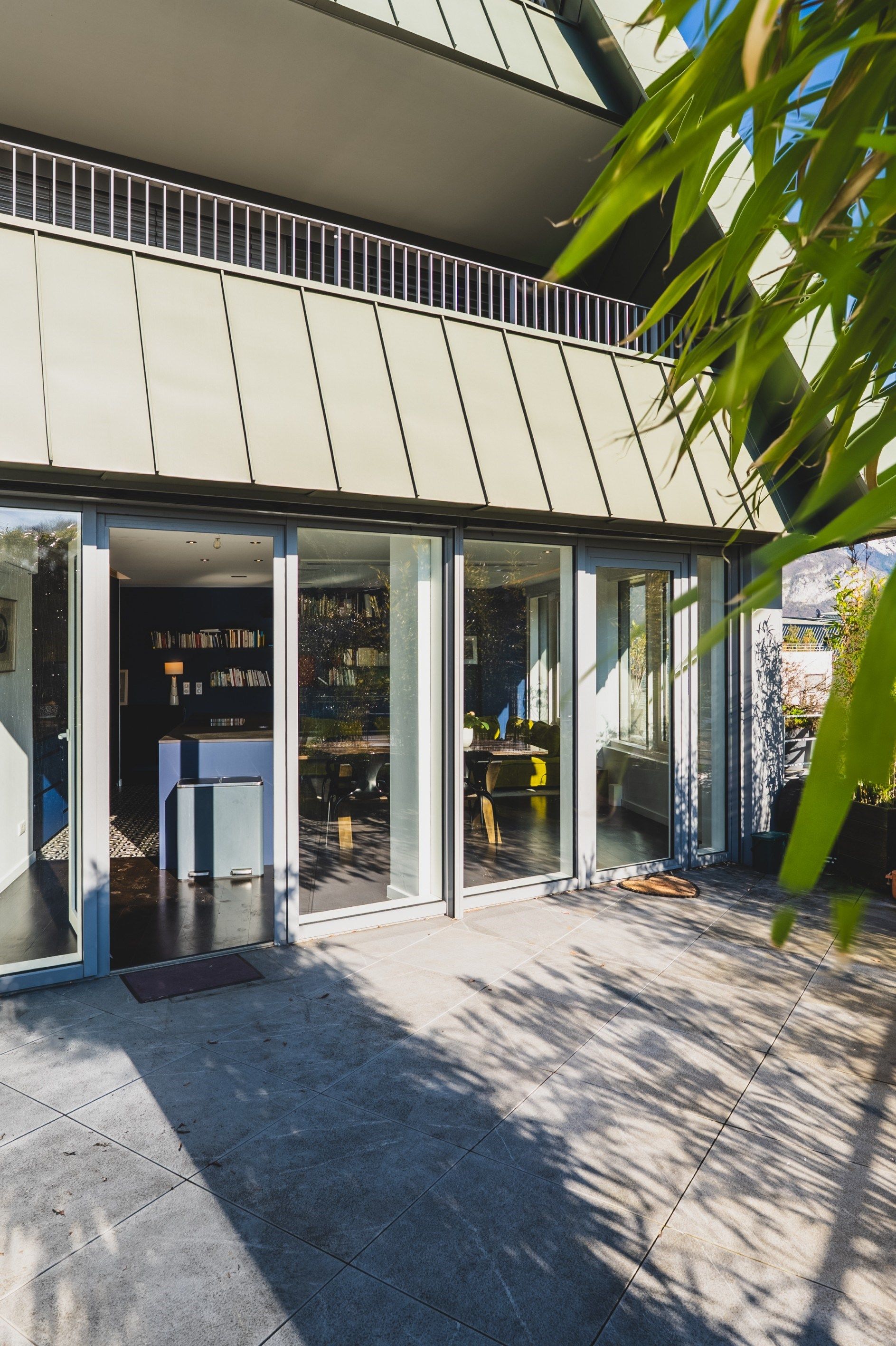 luxury apartment 5 Rooms for sale on ANNECY (74000)