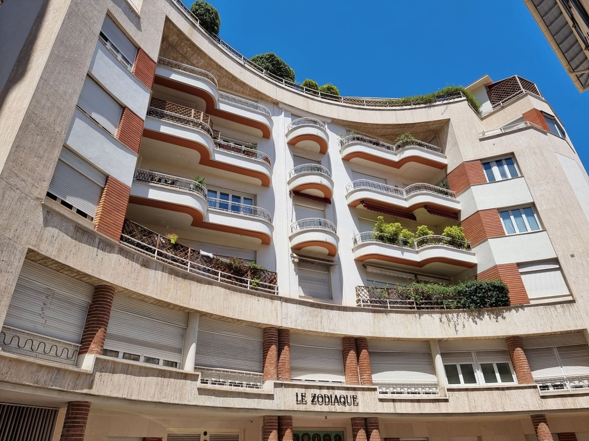 luxury apartment 3 Rooms for rent on MONACO (98000)
