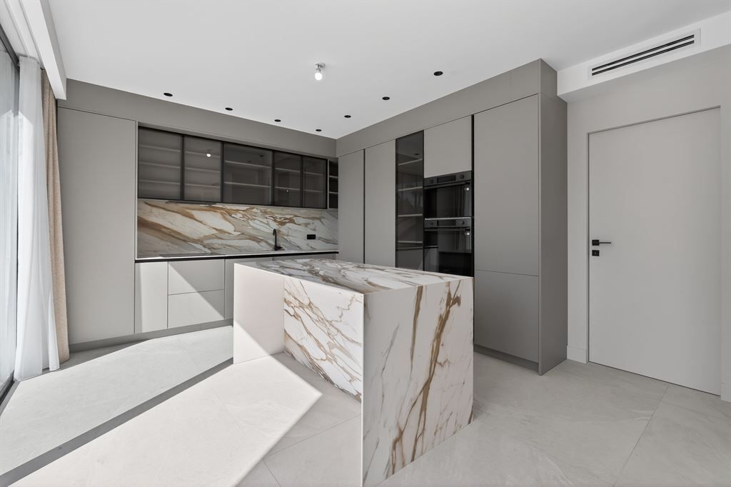 maison contemporaine 8 Pièces en vente sur MOUANS SARTOUX (06370)