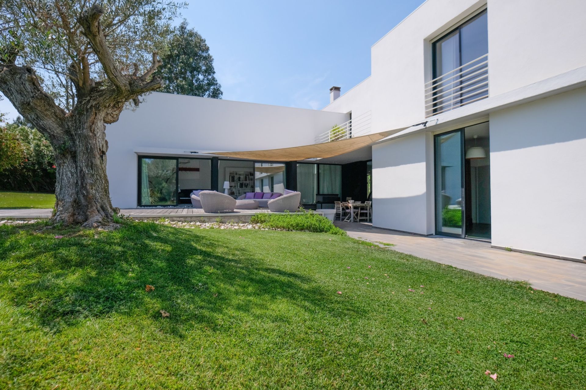 luxury house 6 Rooms for sale on PERPIGNAN (66000)