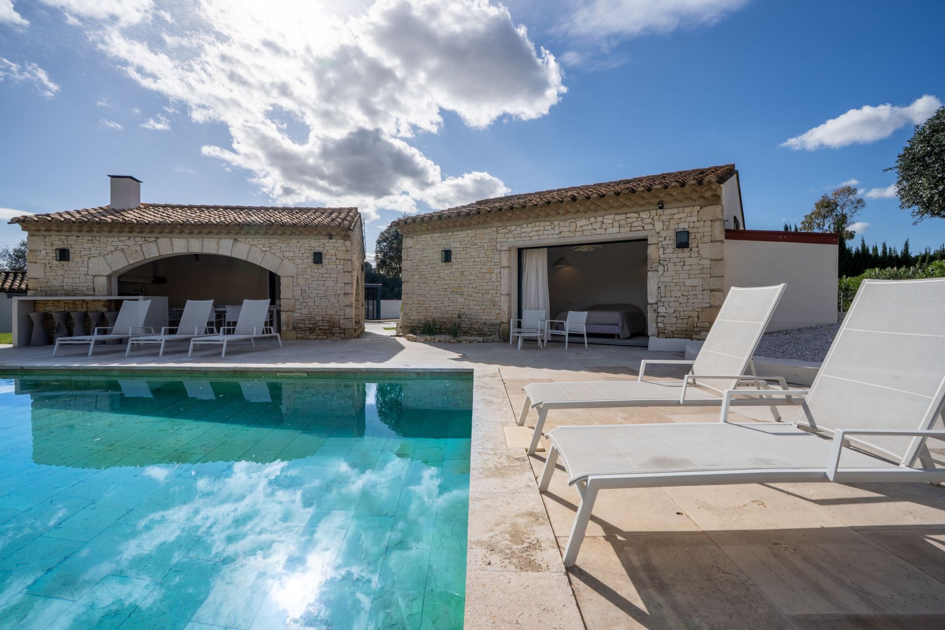 luxury house 7 Rooms for sale on PERPIGNAN (66000)