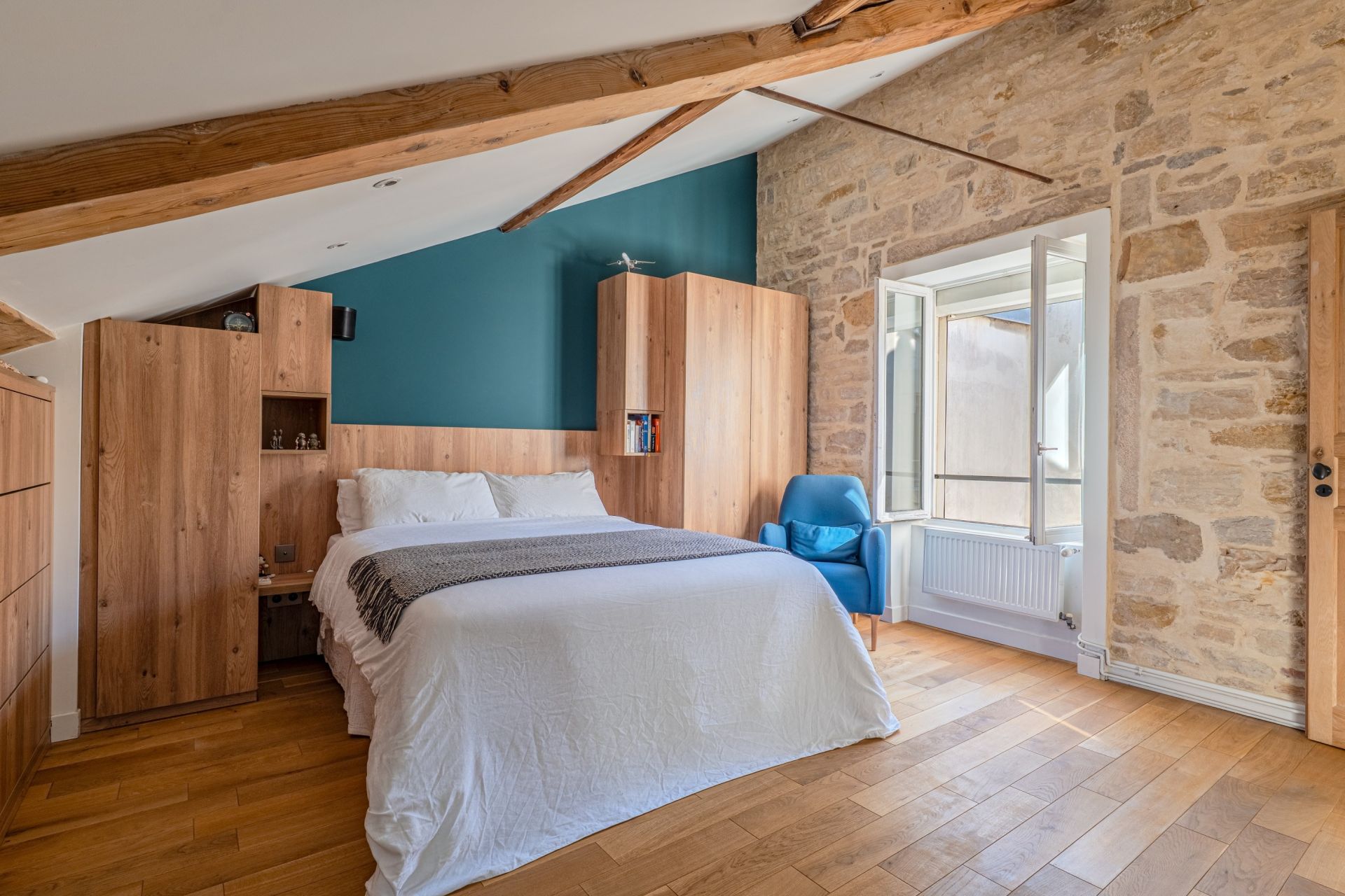 luxury apartment 2 Rooms for sale on LYON (69003)