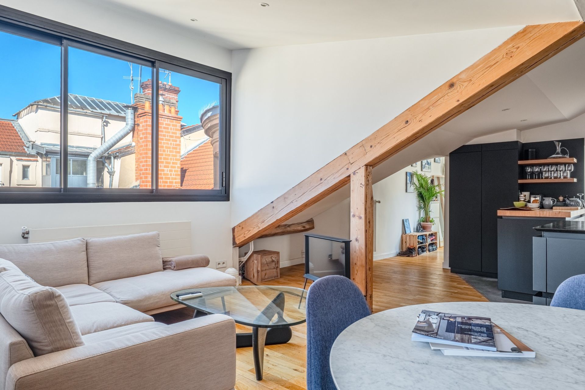 luxury apartment 2 Rooms for sale on LYON (69003)