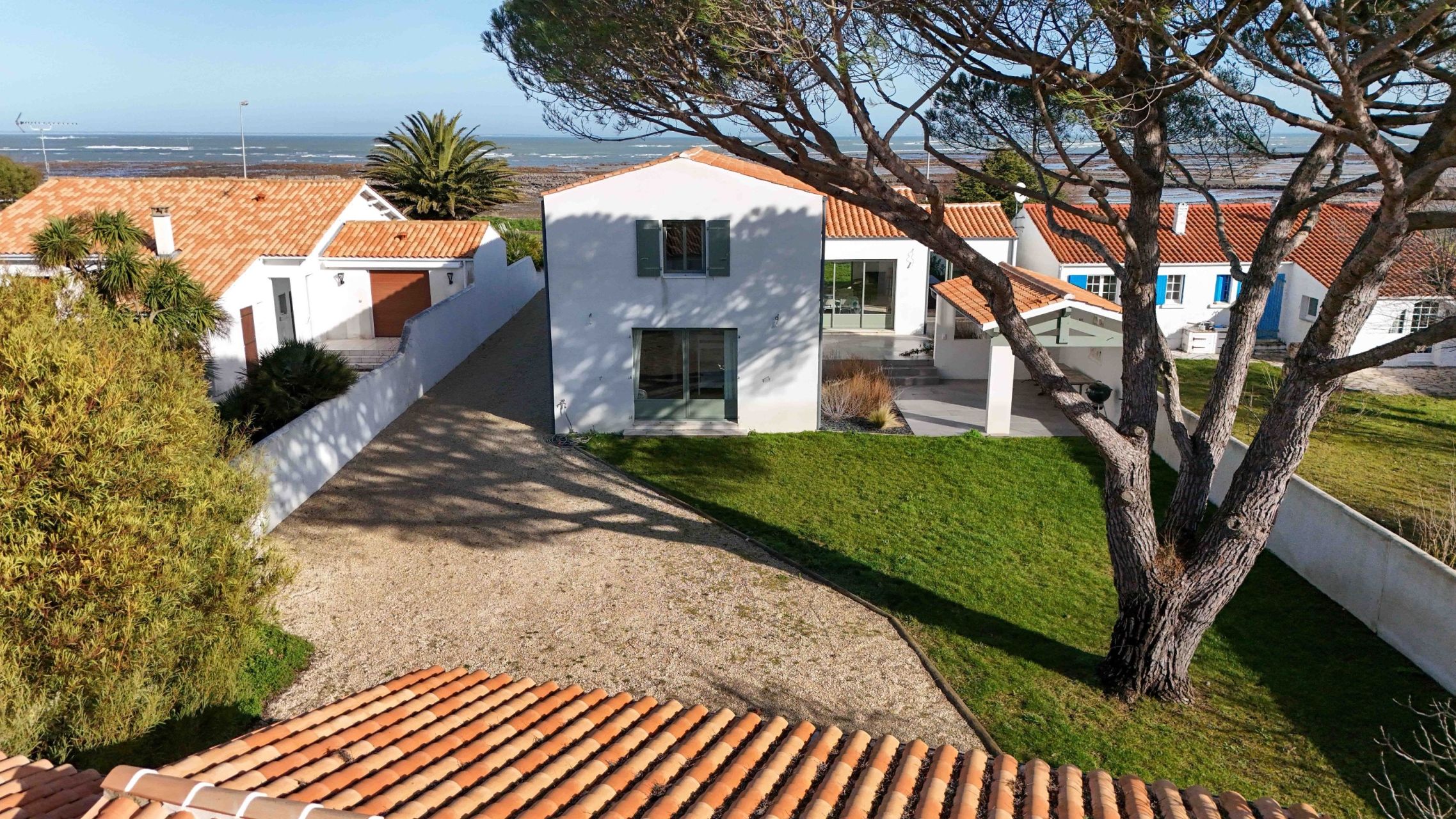 luxury house 7 Rooms for sale on ST DENIS D OLERON (17650)