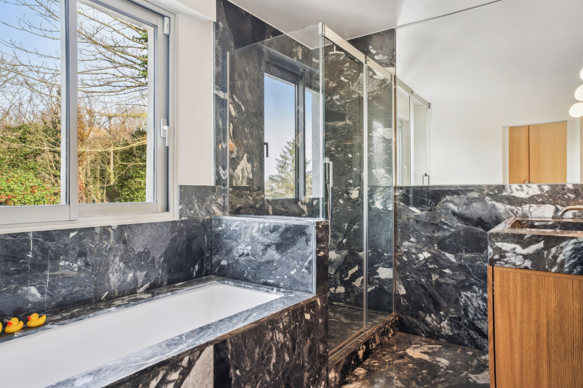 luxury house 6 Rooms for sale on BOUGIVAL (78380)