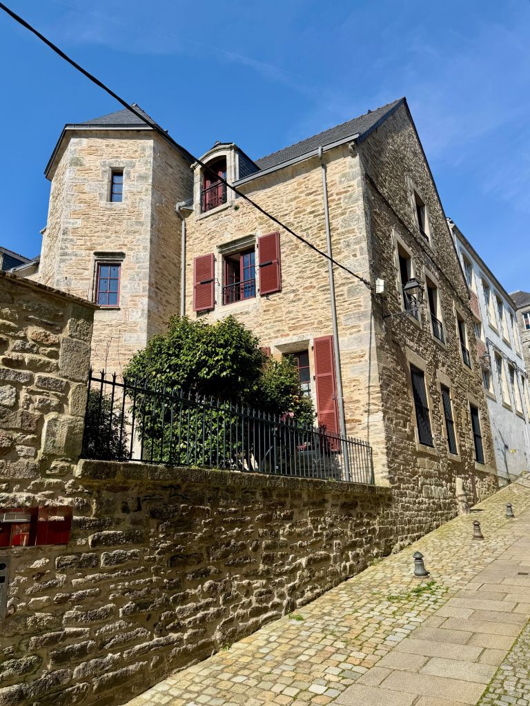 duplex de luxe 5 Pièces en vente sur QUIMPER (29000)