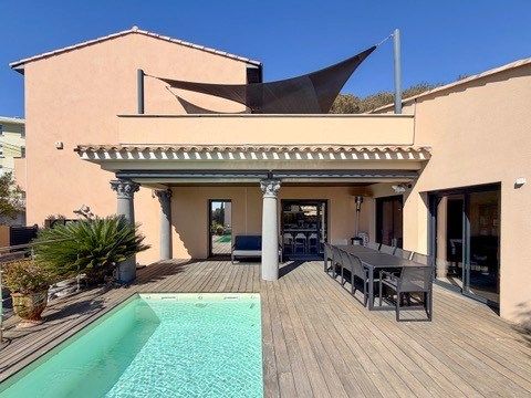 maison de luxe 9 Pièces en vente sur SETE (34200)