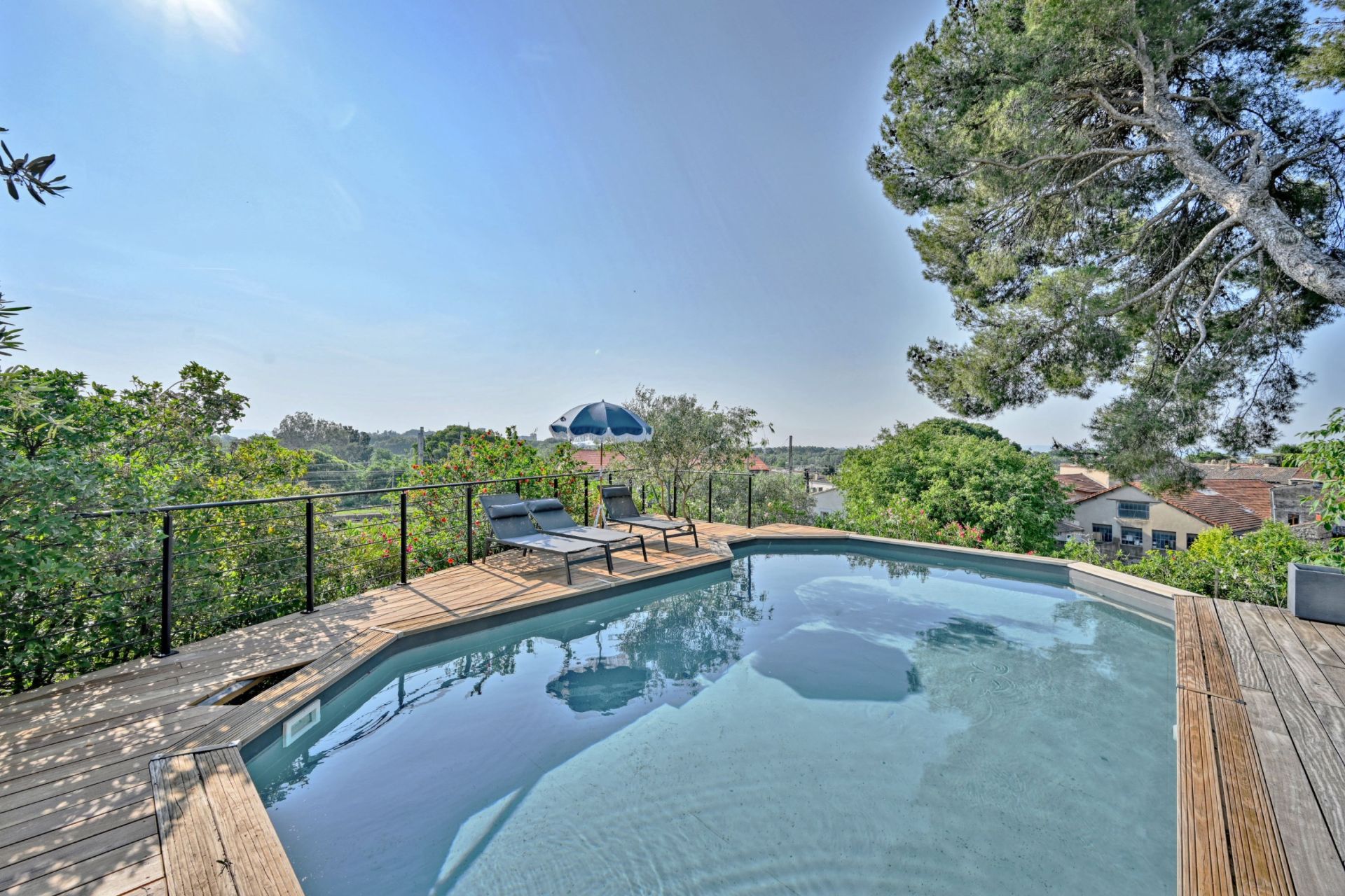 maison de luxe 6 Pièces en vente sur VILLENEUVE LES AVIGNON (30400)