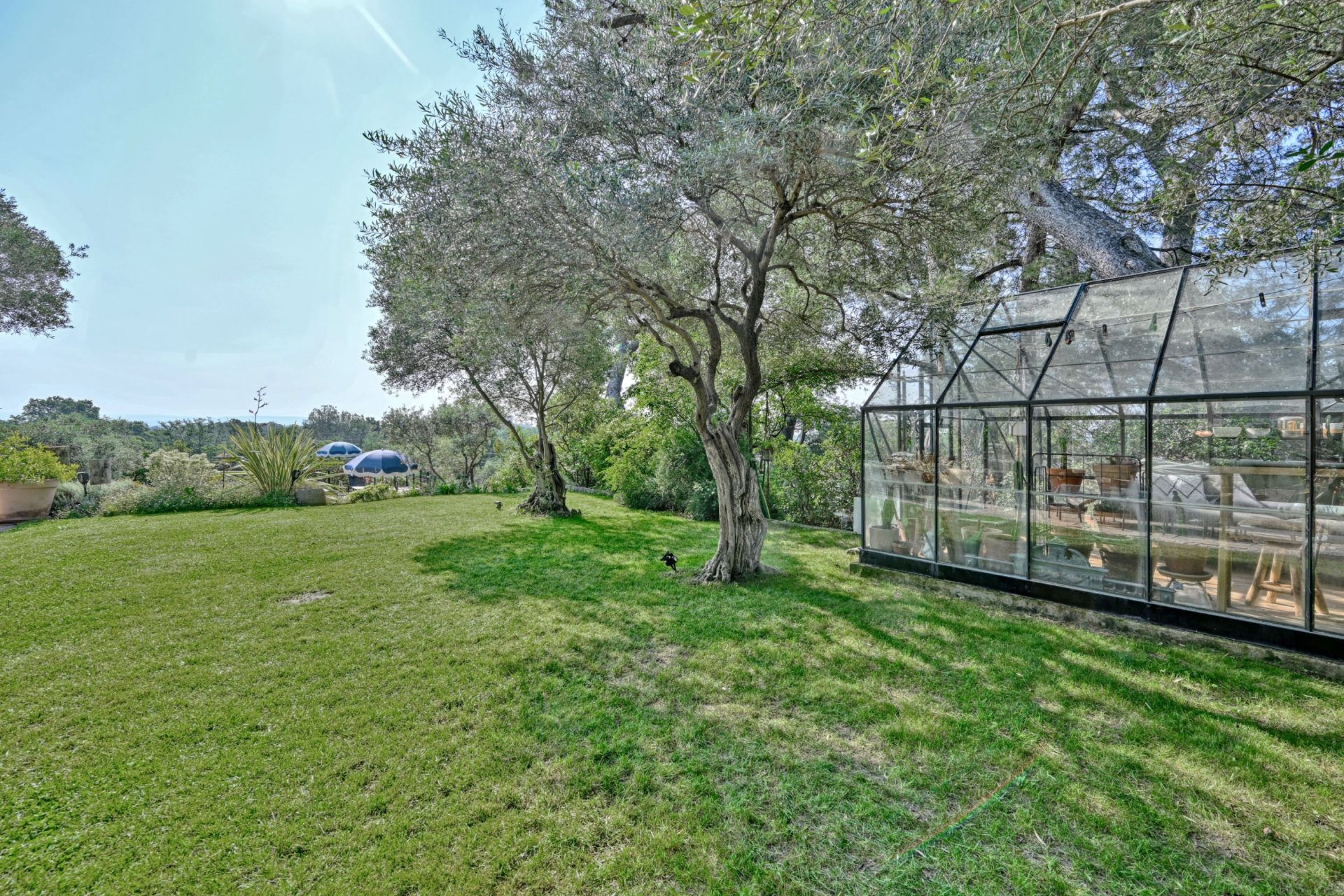 maison de luxe 6 Pièces en vente sur VILLENEUVE LES AVIGNON (30400)