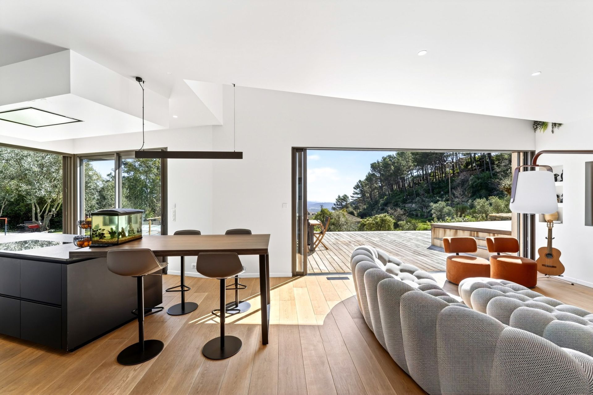 maison de luxe 5 Pièces en vente sur SOLLIES VILLE (83210)