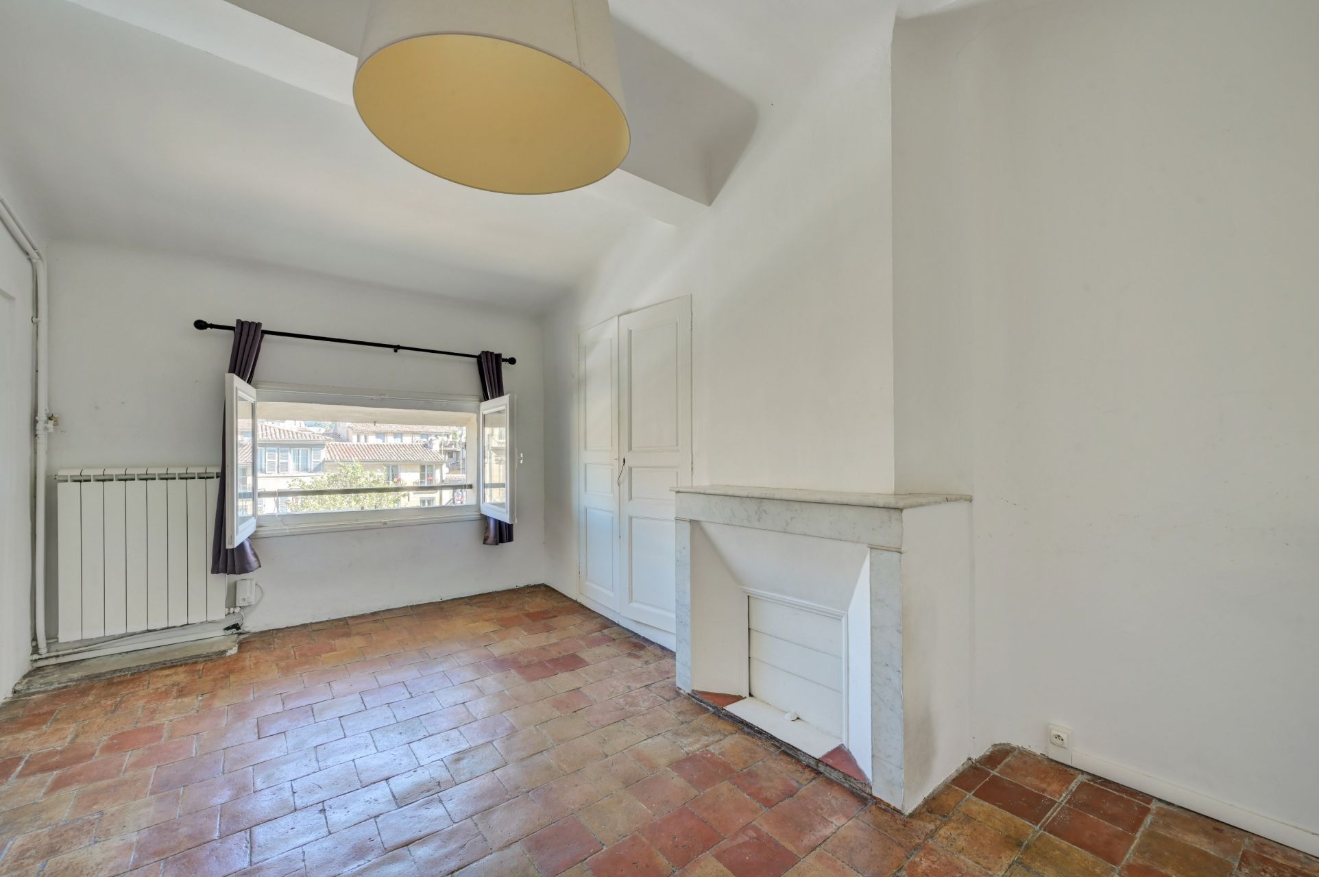 luxury apartment 5 Rooms for sale on AIX EN PROVENCE (13100)
