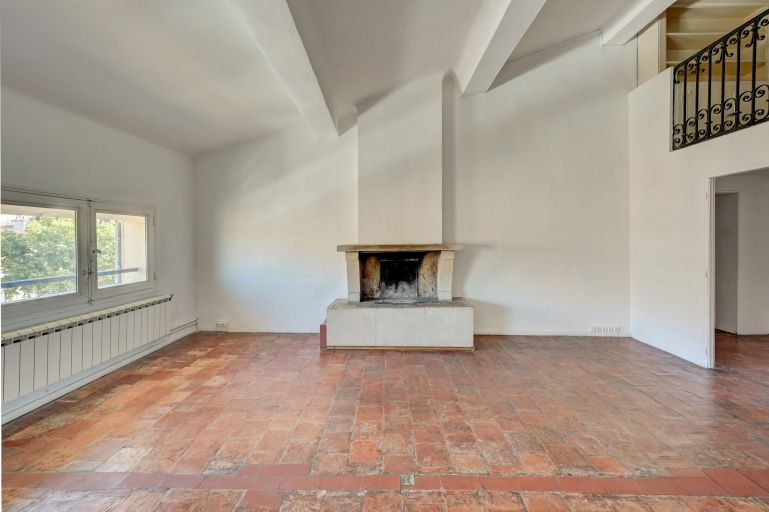 luxury apartment 5 Rooms for sale on AIX EN PROVENCE (13100)