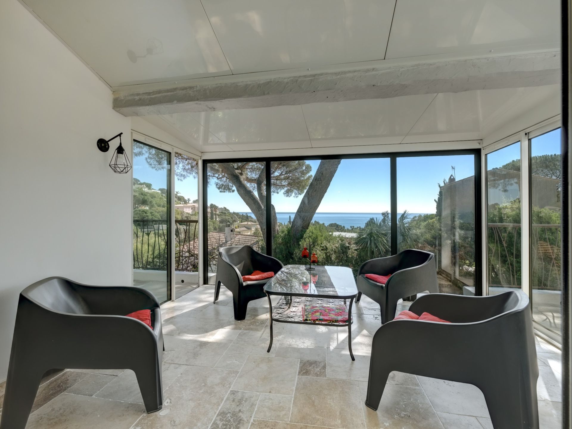 villa de luxe 5 Pièces en vente sur LES ISSAMBRES (83380)