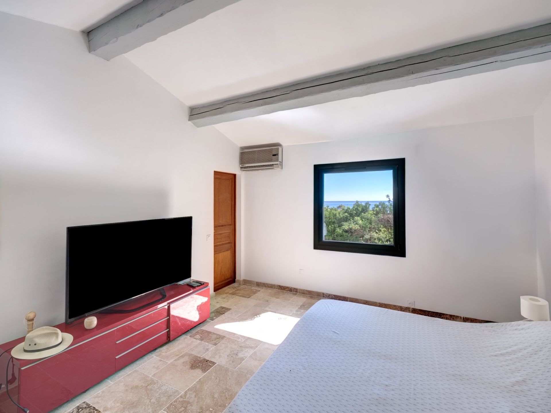 villa de luxe 5 Pièces en vente sur LES ISSAMBRES (83380)