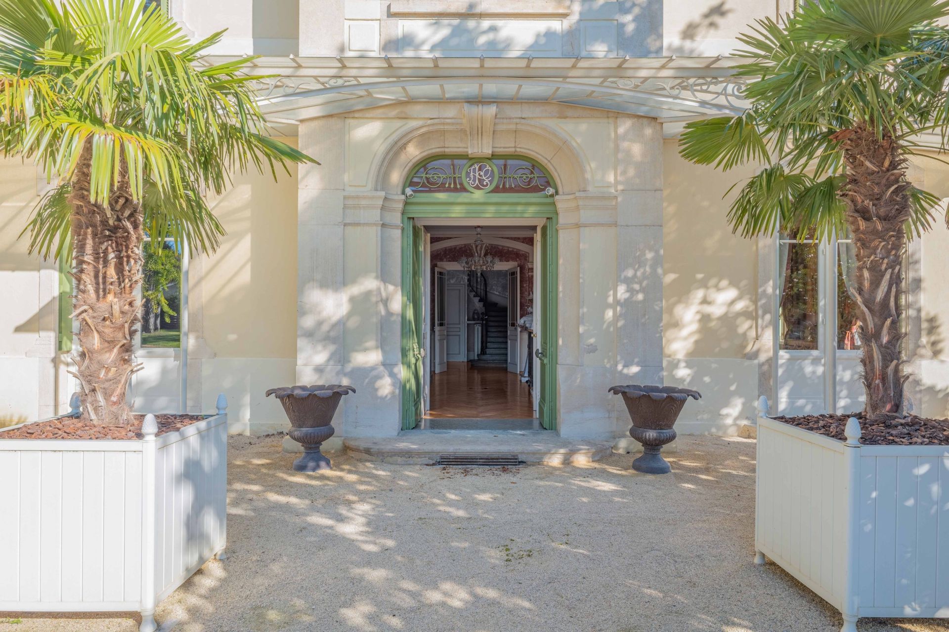 luxury house 16 Rooms for sale on DARDILLY (69570)