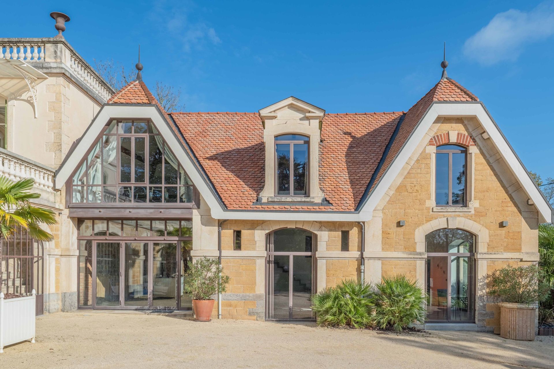 maison de luxe 16 Pièces en vente sur LIMONEST (69760)