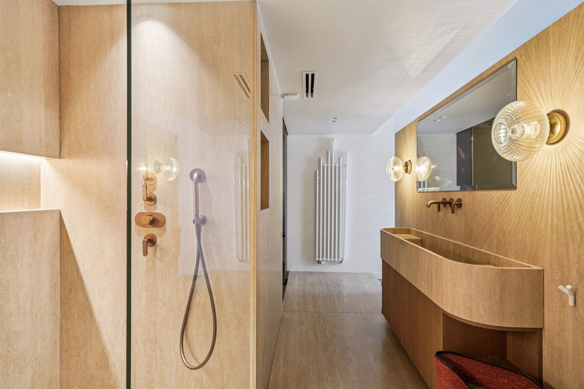 luxury apartment 5 Rooms for sale on LEVALLOIS PERRET (92300)