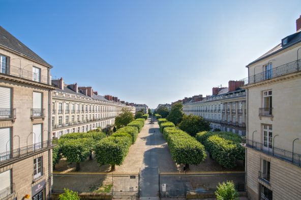 Sale Luxury apartment Nantes 11&nbsp;Rooms 237&nbsp;m²