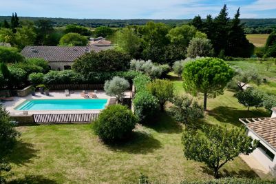 Sale Luxury house Uzès 10&nbsp;Rooms 380&nbsp;m²