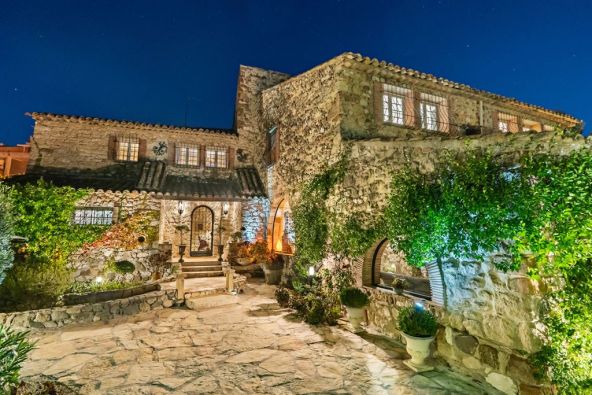 Vente Maison de maître Biot 10&nbsp;Pièces 400&nbsp;m²